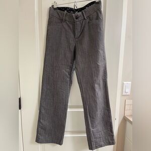 Lee Premium no gap waistband pants. Gray size 4 short